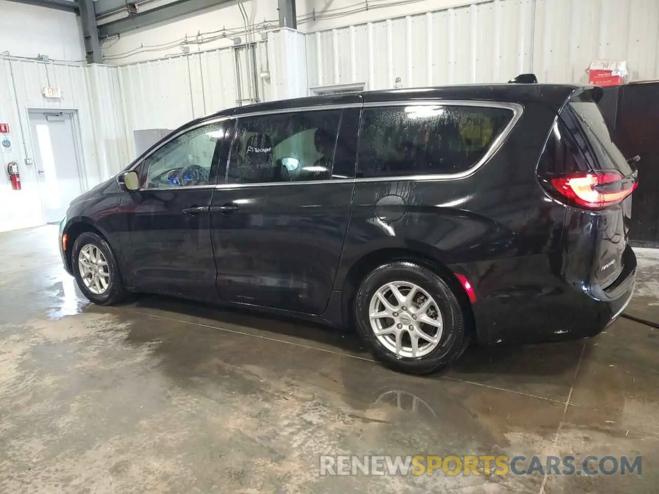 2 Photograph of a damaged car 2C4RC1BG4PR566581 CHRYSLER PACIFICA 2023