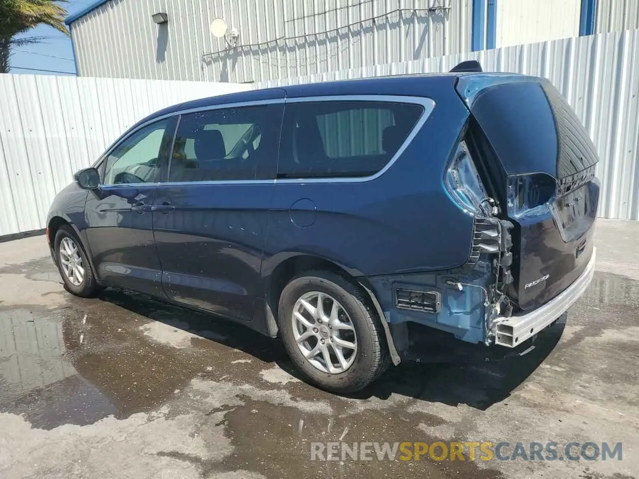 2 Photograph of a damaged car 2C4RC1BG4PR574258 CHRYSLER PACIFICA 2023