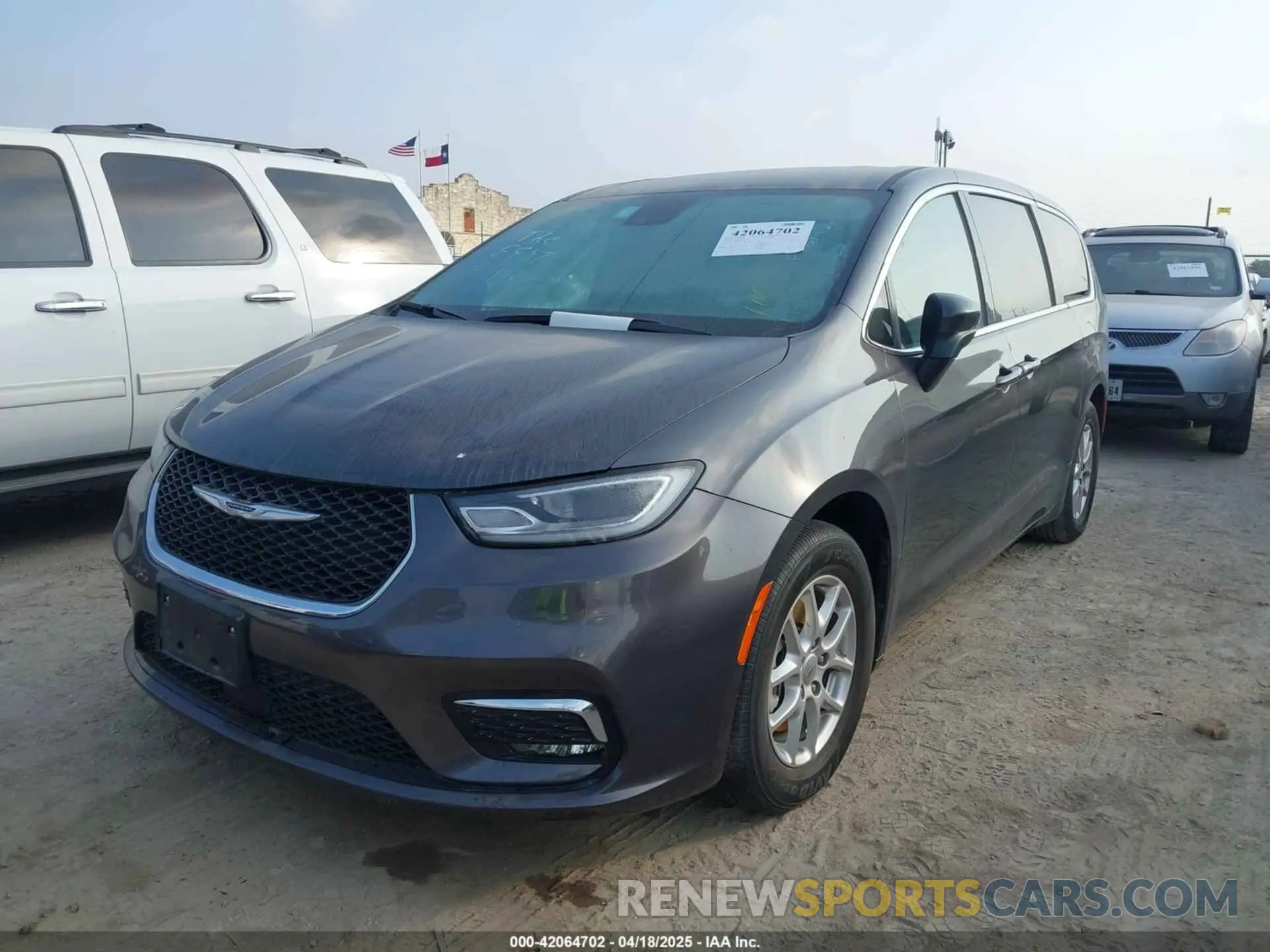 2 Photograph of a damaged car 2C4RC1BG4PR577502 CHRYSLER PACIFICA 2023