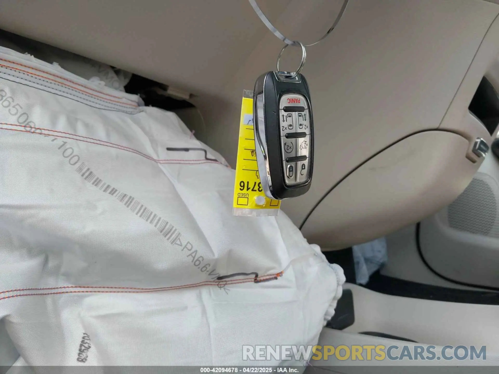 11 Photograph of a damaged car 2C4RC1BG4PR594204 CHRYSLER PACIFICA 2023
