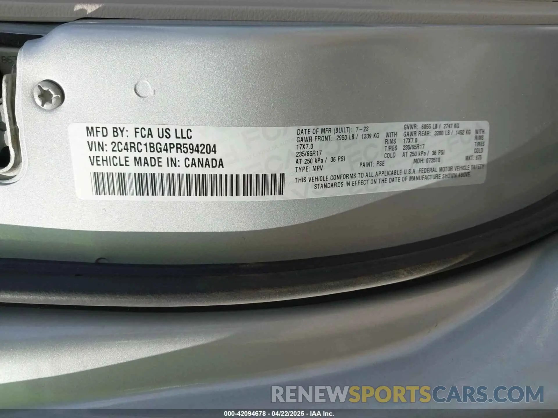9 Photograph of a damaged car 2C4RC1BG4PR594204 CHRYSLER PACIFICA 2023