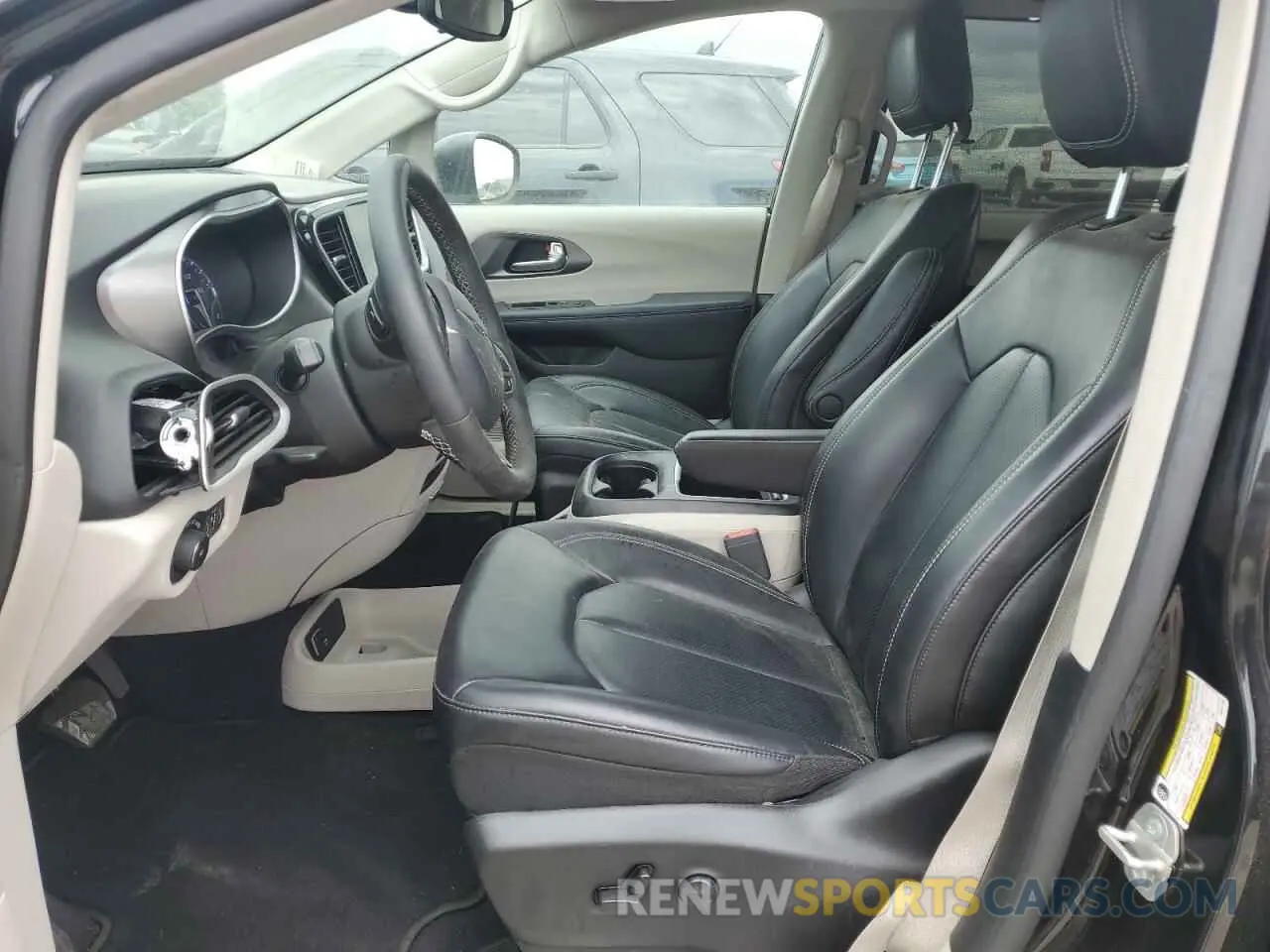 7 Photograph of a damaged car 2C4RC1BG4PR621126 CHRYSLER PACIFICA 2023