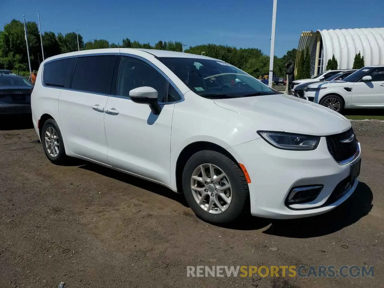 4 Photograph of a damaged car 2C4RC1BG4PR624821 CHRYSLER PACIFICA 2023