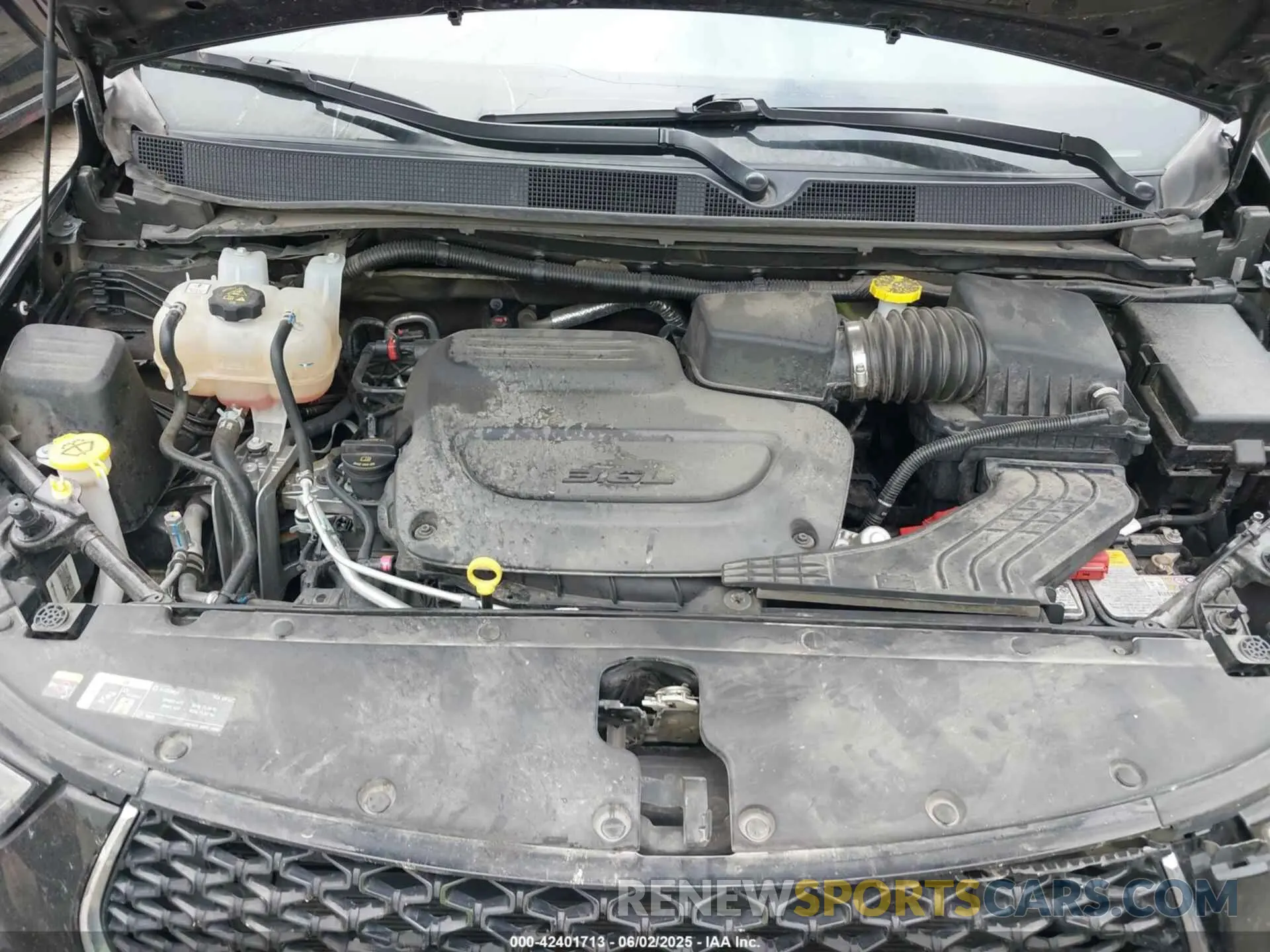 10 Photograph of a damaged car 2C4RC1BG4PR628092 CHRYSLER PACIFICA 2023