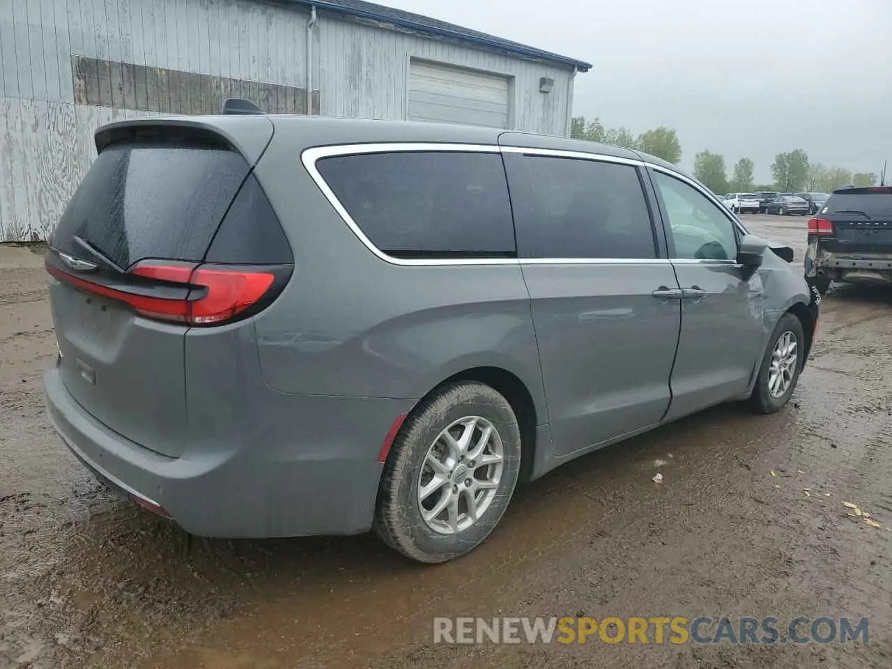 3 Photograph of a damaged car 2C4RC1BG5PR509080 CHRYSLER PACIFICA 2023