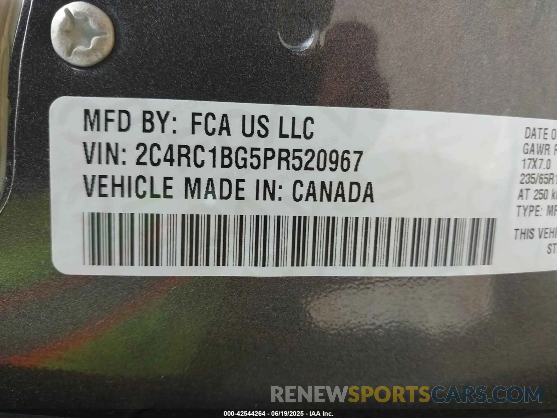 9 Photograph of a damaged car 2C4RC1BG5PR520967 CHRYSLER PACIFICA 2023