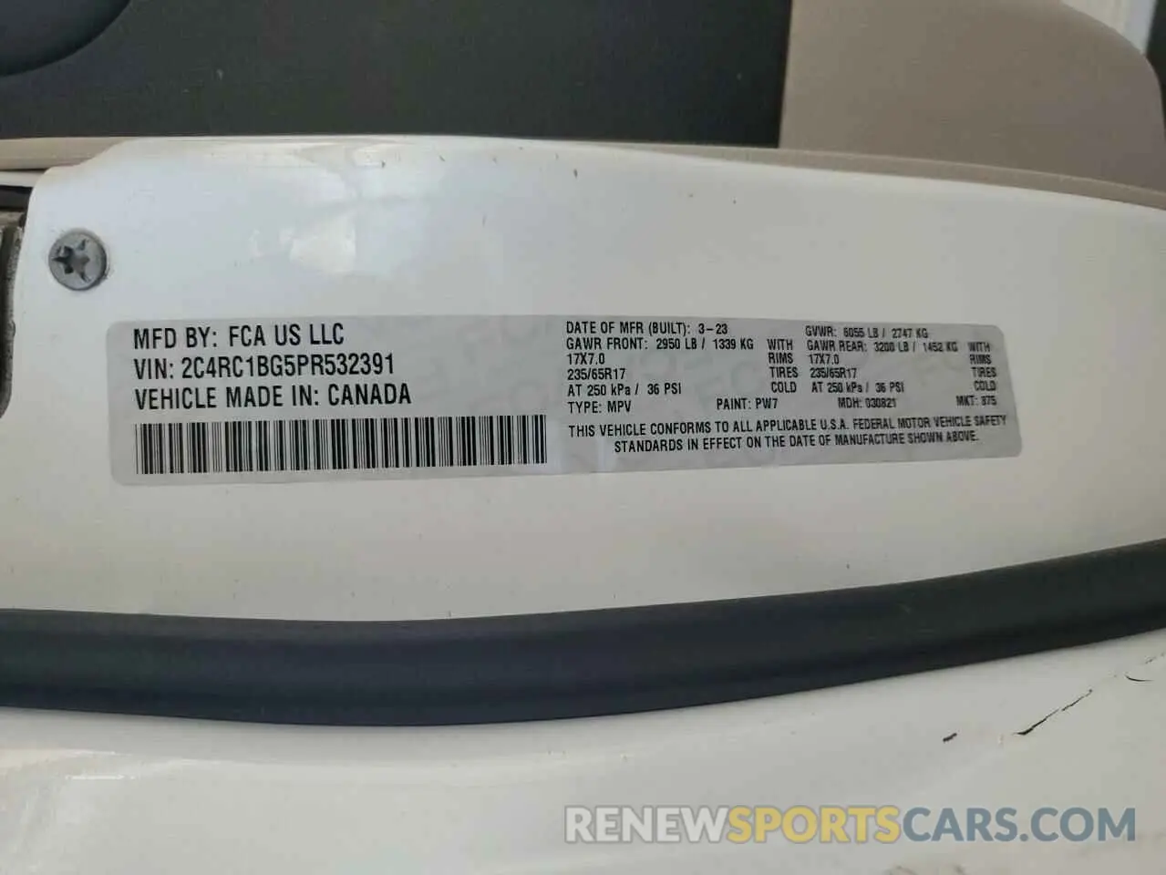 13 Photograph of a damaged car 2C4RC1BG5PR532391 CHRYSLER PACIFICA 2023