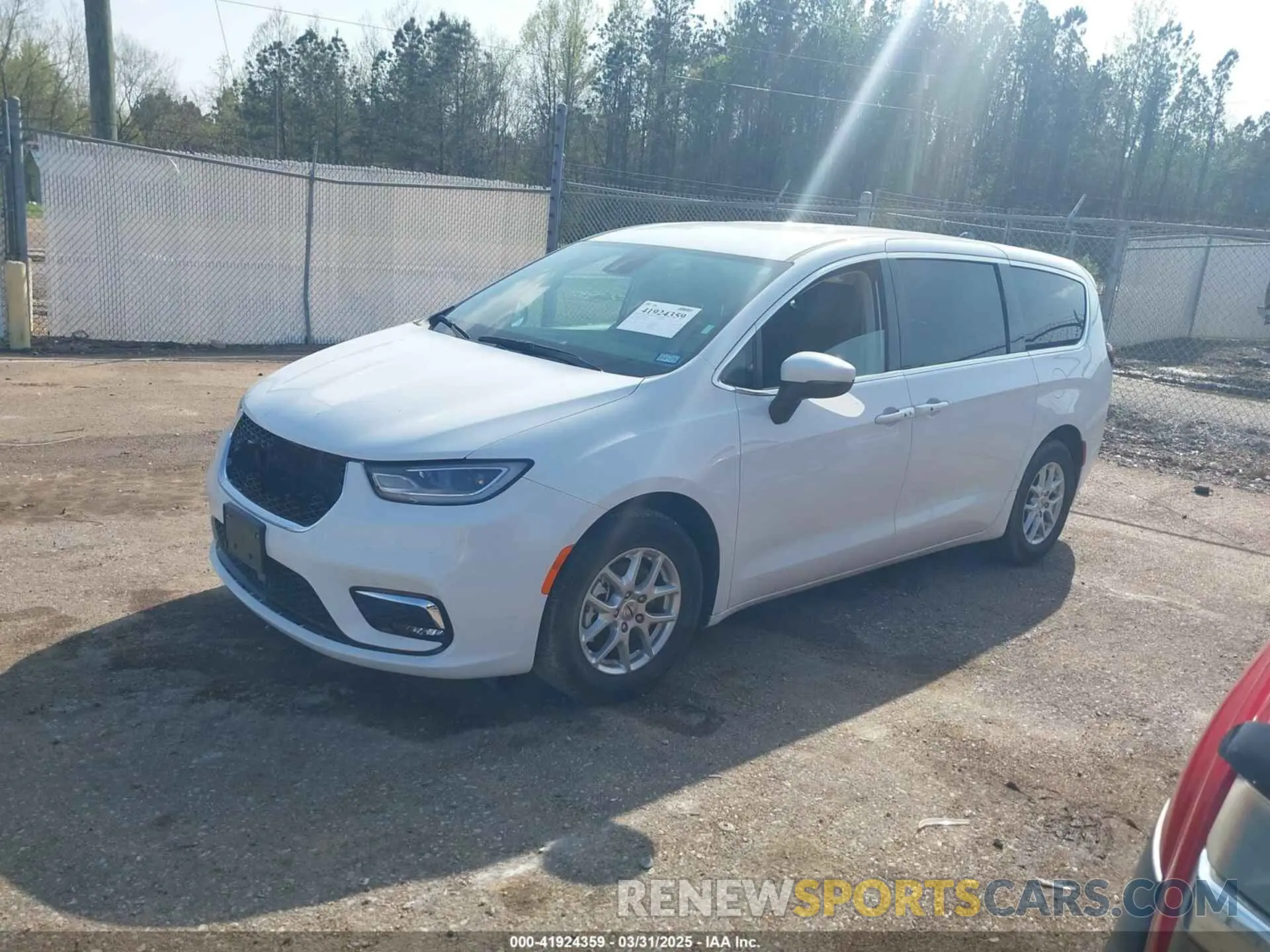2 Photograph of a damaged car 2C4RC1BG5PR550650 CHRYSLER PACIFICA 2023