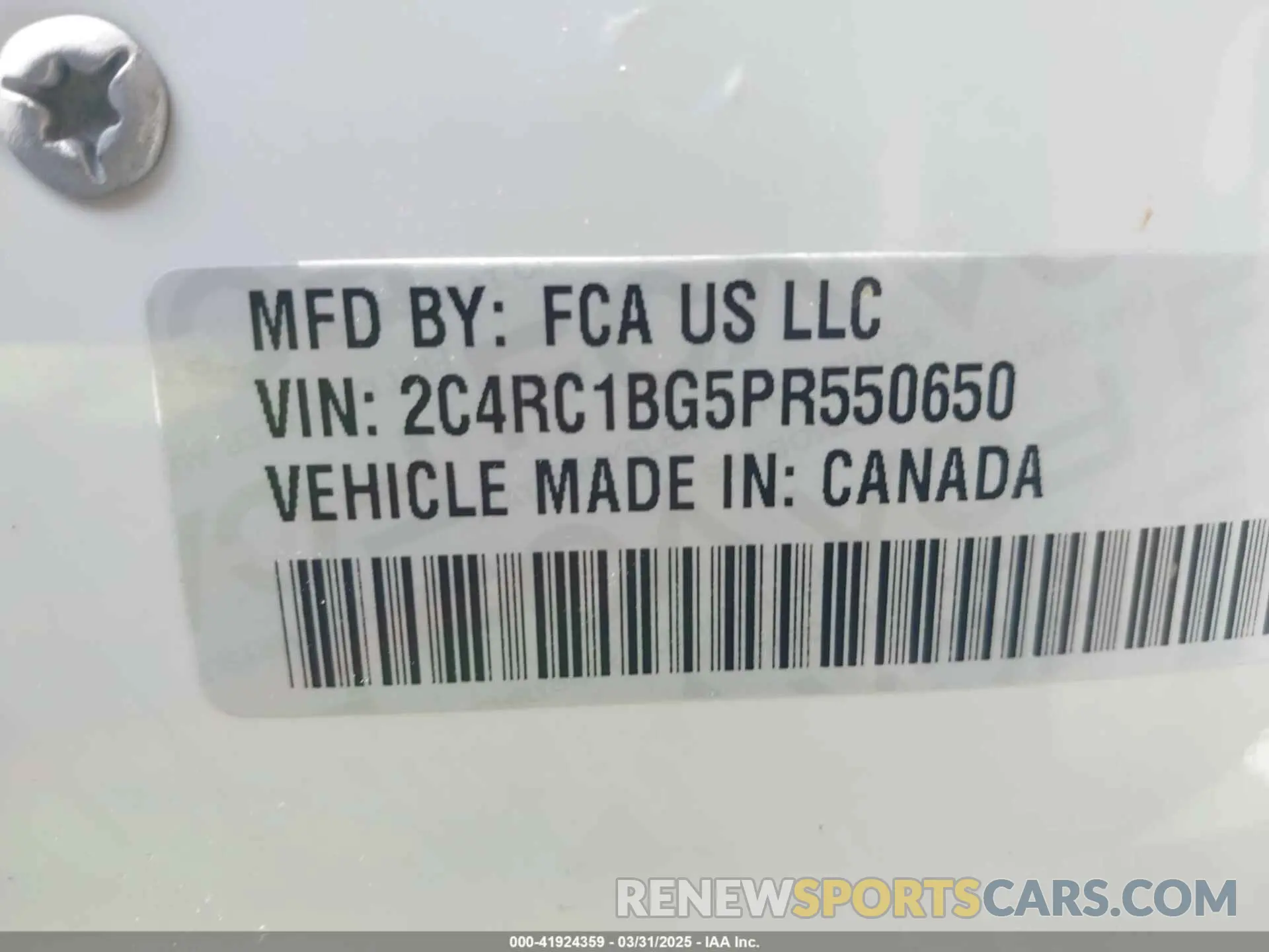 9 Photograph of a damaged car 2C4RC1BG5PR550650 CHRYSLER PACIFICA 2023