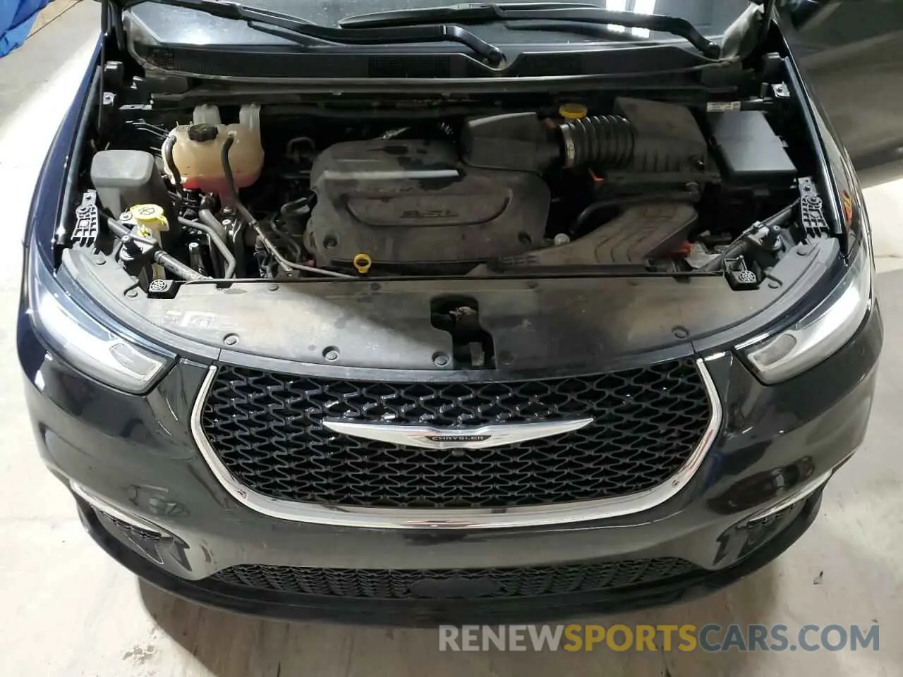 12 Photograph of a damaged car 2C4RC1BG5PR552768 CHRYSLER PACIFICA 2023