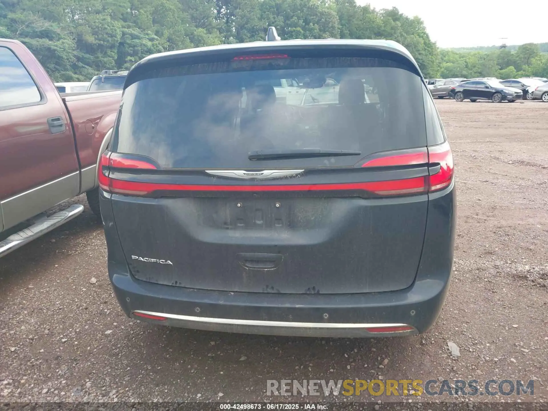 16 Photograph of a damaged car 2C4RC1BG5PR560126 CHRYSLER PACIFICA 2023