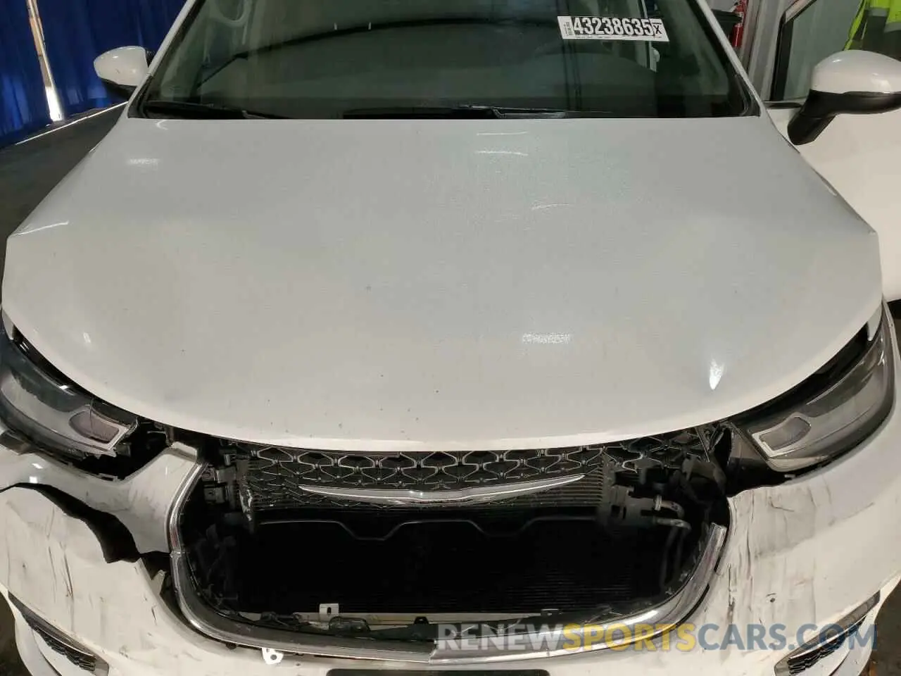 12 Photograph of a damaged car 2C4RC1BG5PR571353 CHRYSLER PACIFICA 2023