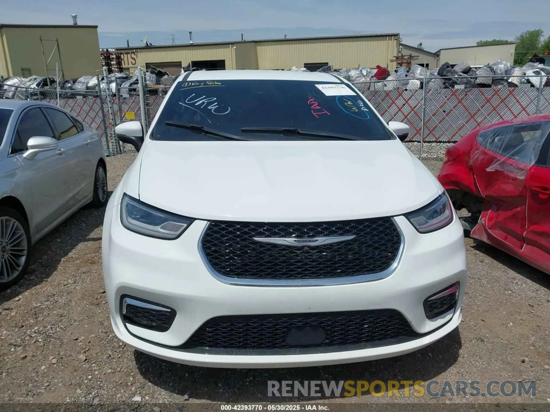 12 Photograph of a damaged car 2C4RC1BG5PR601256 CHRYSLER PACIFICA 2023