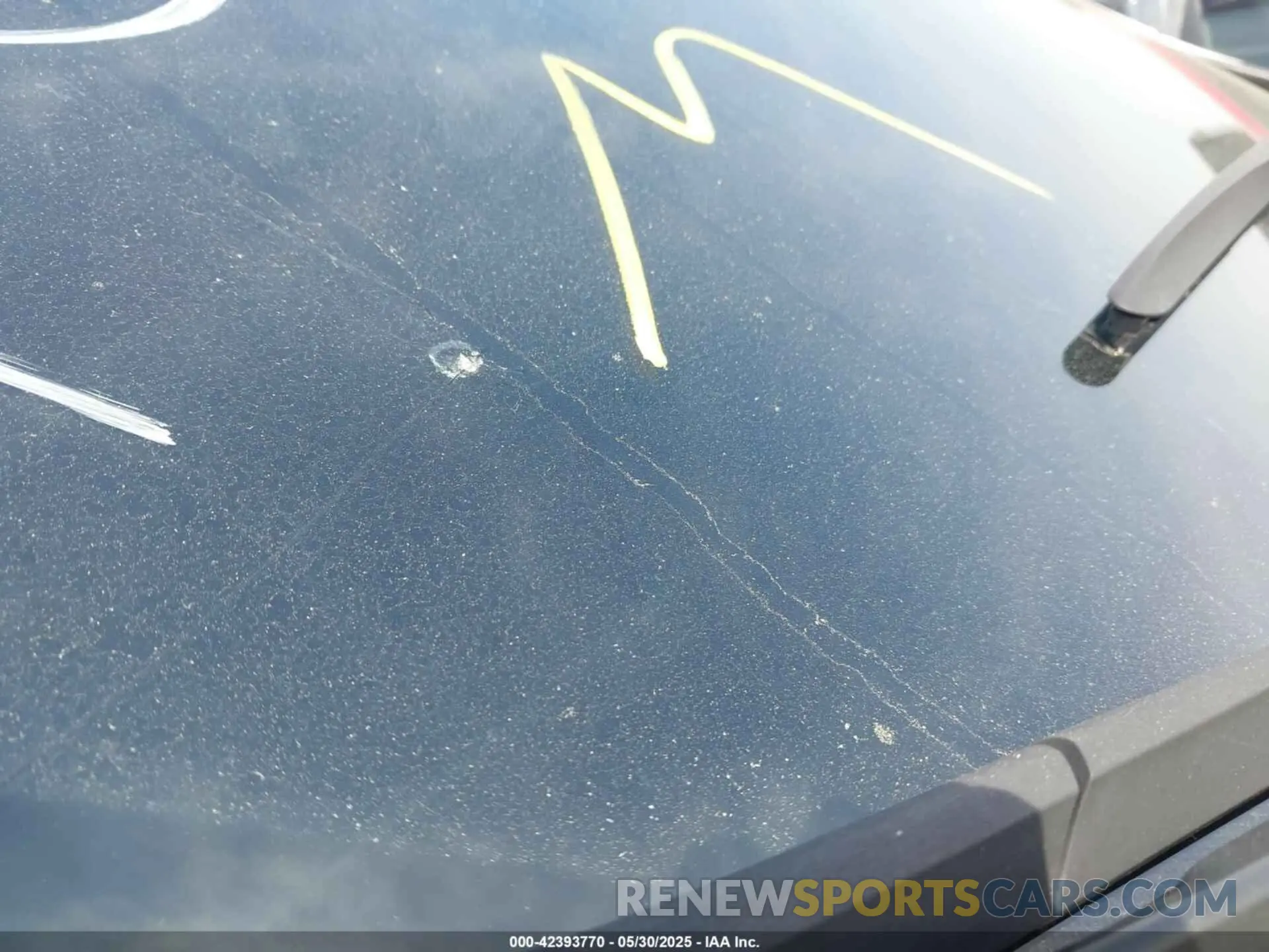 17 Photograph of a damaged car 2C4RC1BG5PR601256 CHRYSLER PACIFICA 2023
