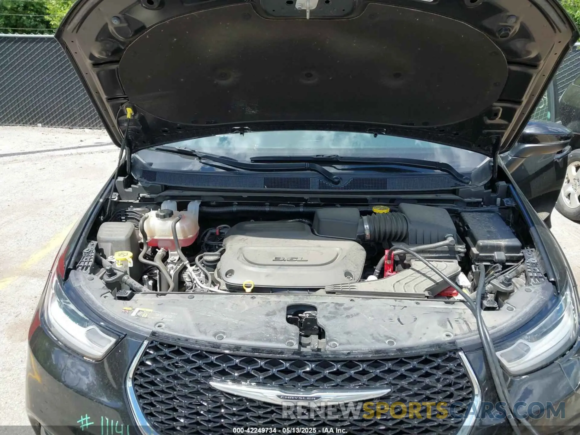 10 Photograph of a damaged car 2C4RC1BG5PR606425 CHRYSLER PACIFICA 2023