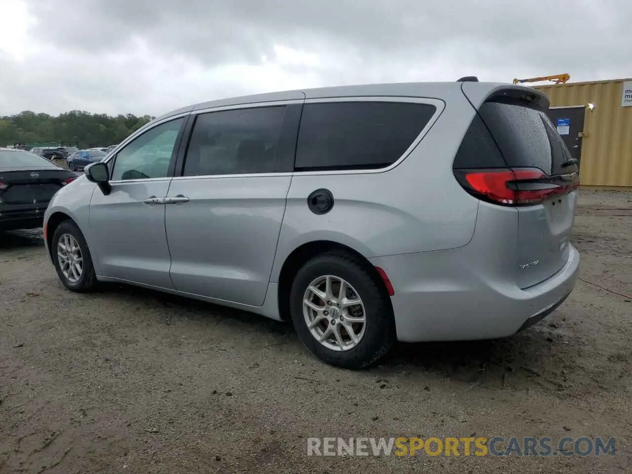 2 Photograph of a damaged car 2C4RC1BG5PR621331 CHRYSLER PACIFICA 2023
