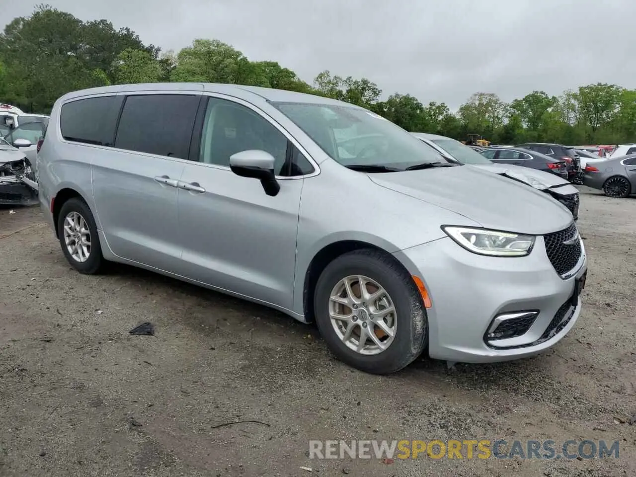 4 Photograph of a damaged car 2C4RC1BG5PR621331 CHRYSLER PACIFICA 2023