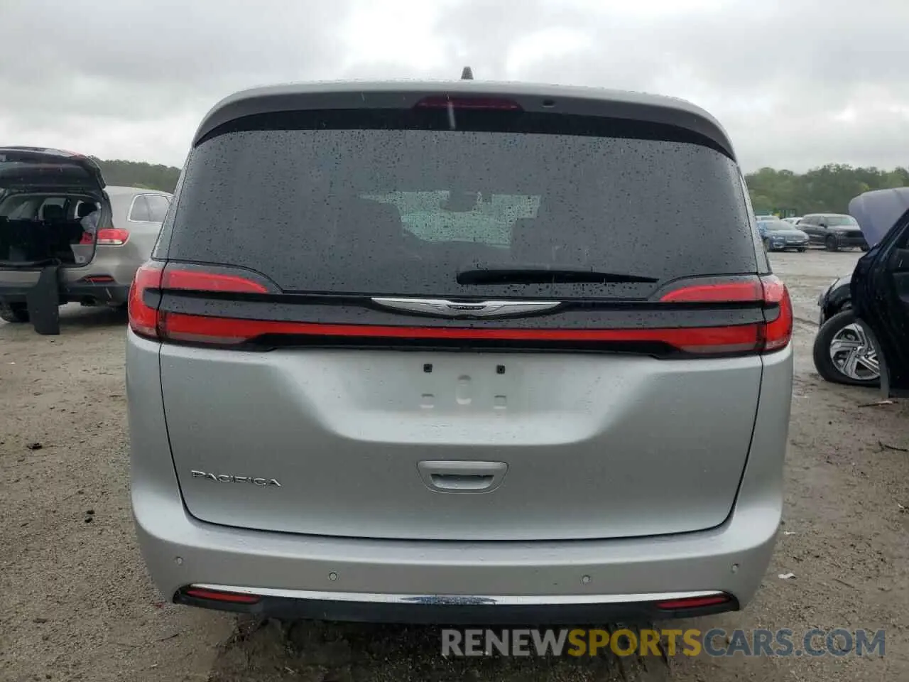 6 Photograph of a damaged car 2C4RC1BG5PR621331 CHRYSLER PACIFICA 2023
