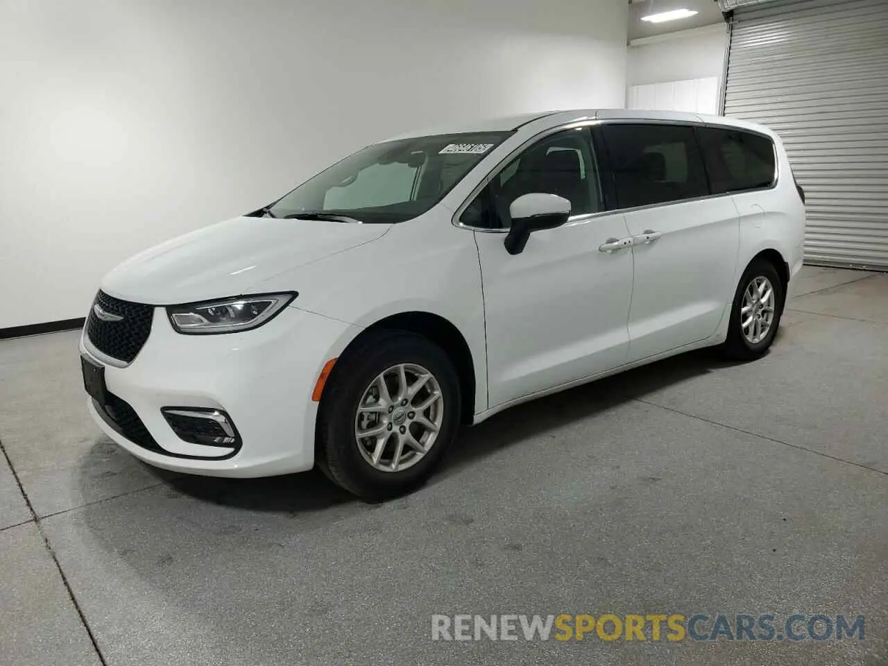 1 Photograph of a damaged car 2C4RC1BG5PR632880 CHRYSLER PACIFICA 2023