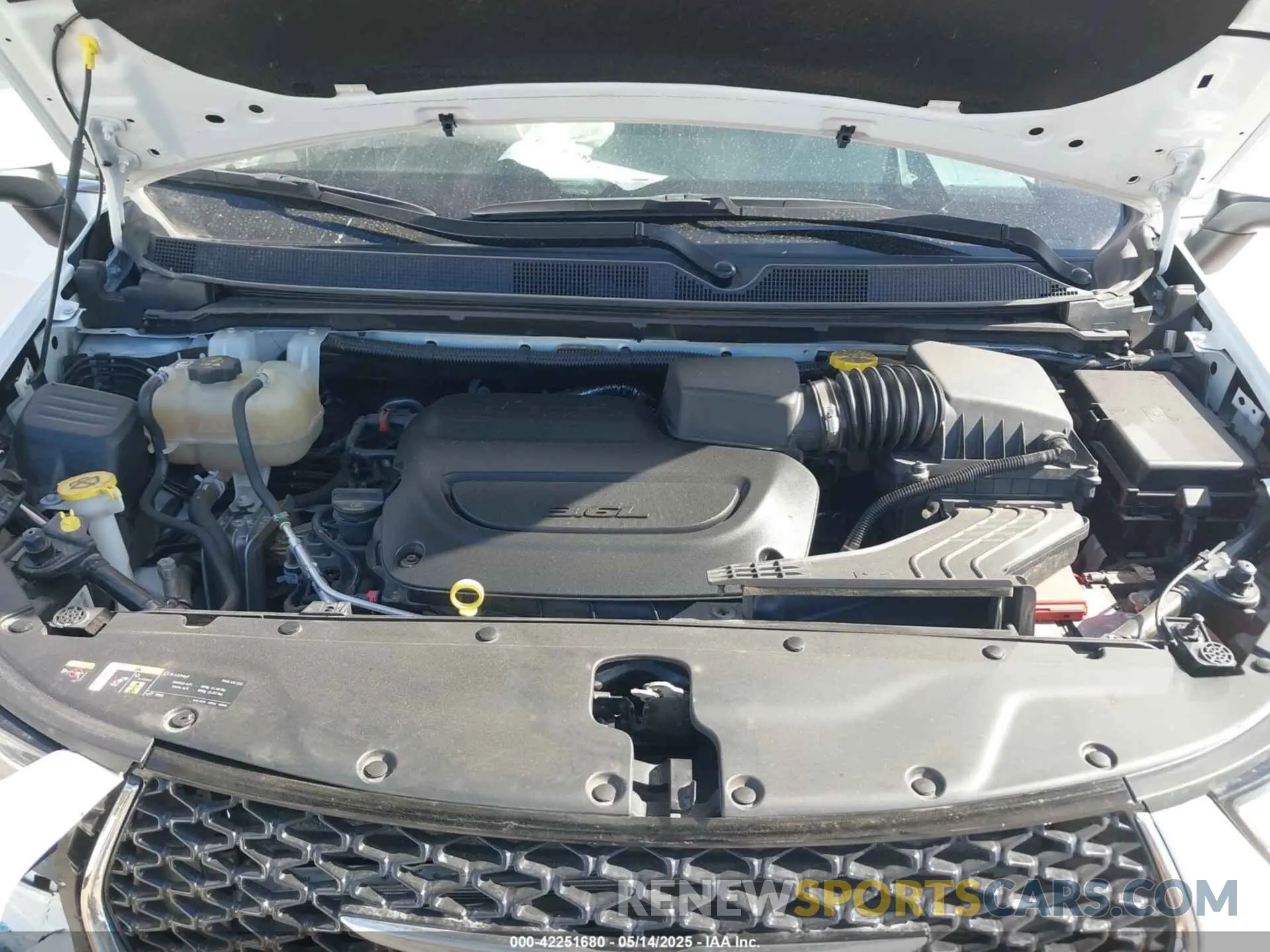 10 Photograph of a damaged car 2C4RC1BG6PR531640 CHRYSLER PACIFICA 2023