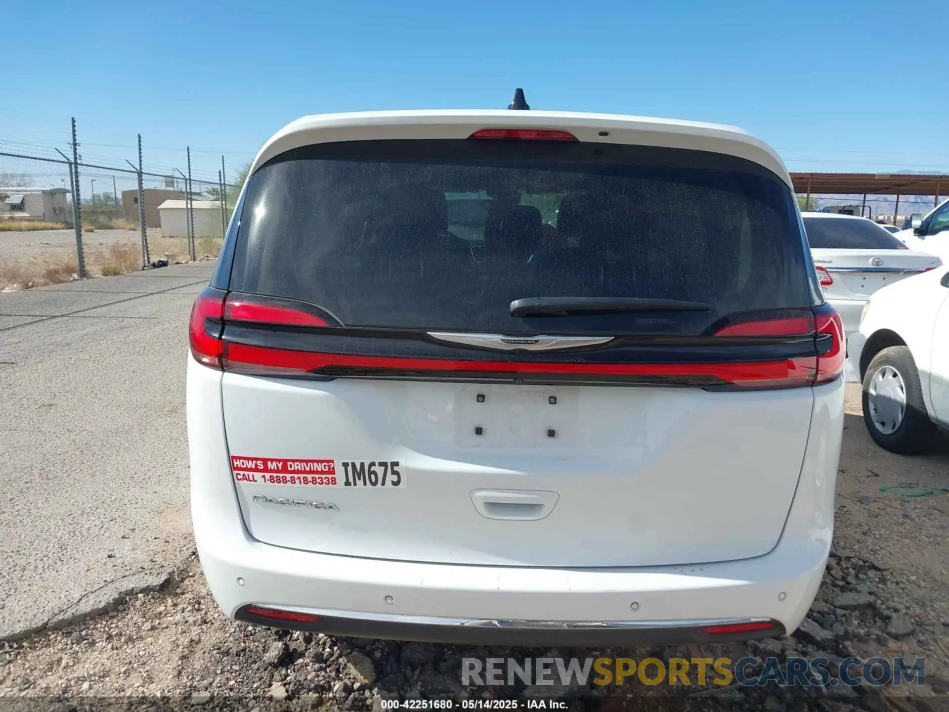 16 Photograph of a damaged car 2C4RC1BG6PR531640 CHRYSLER PACIFICA 2023