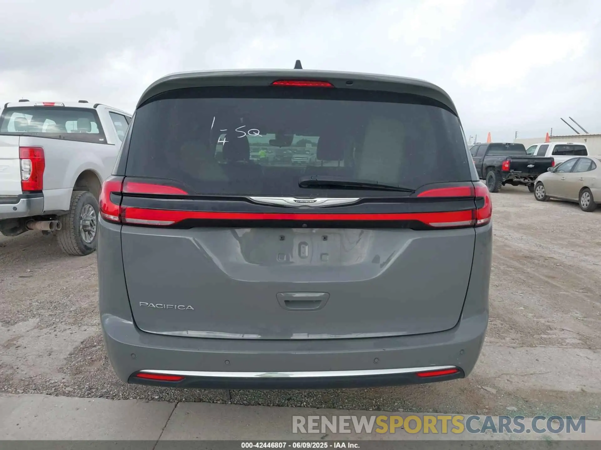 16 Photograph of a damaged car 2C4RC1BG6PR532996 CHRYSLER PACIFICA 2023