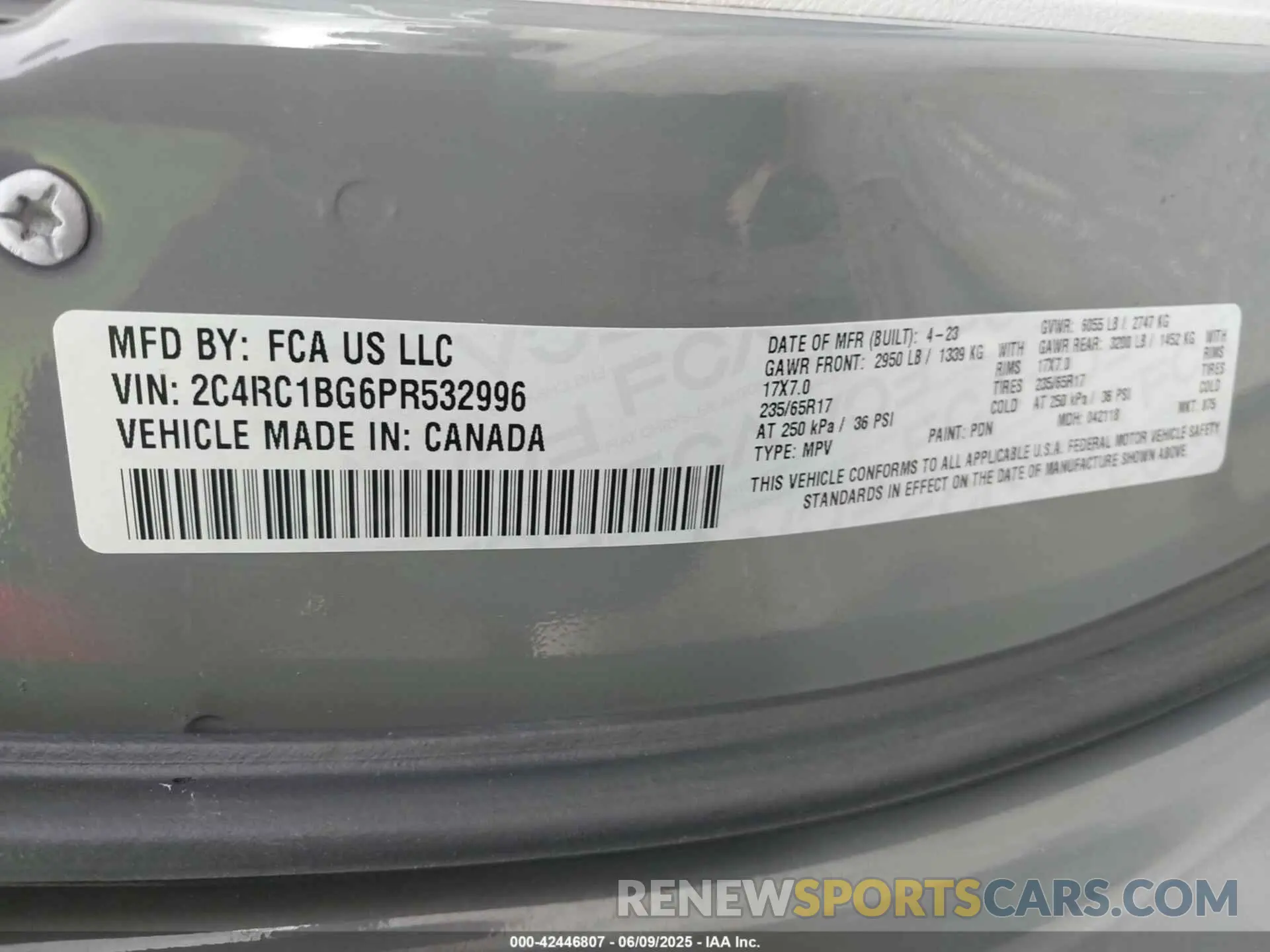 9 Photograph of a damaged car 2C4RC1BG6PR532996 CHRYSLER PACIFICA 2023