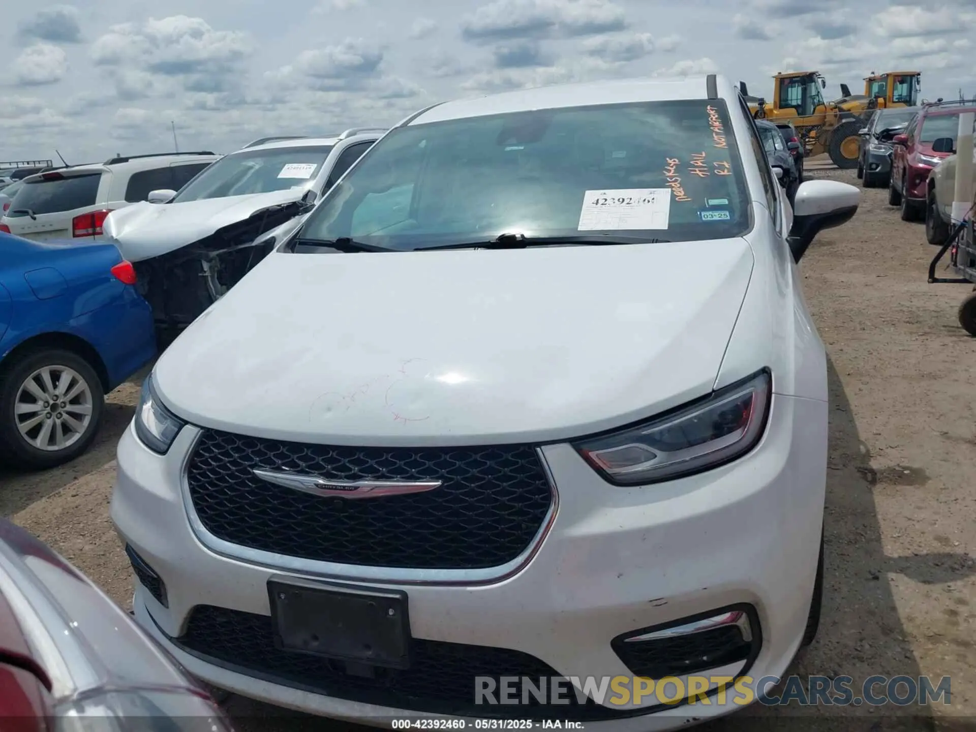 12 Photograph of a damaged car 2C4RC1BG6PR550589 CHRYSLER PACIFICA 2023