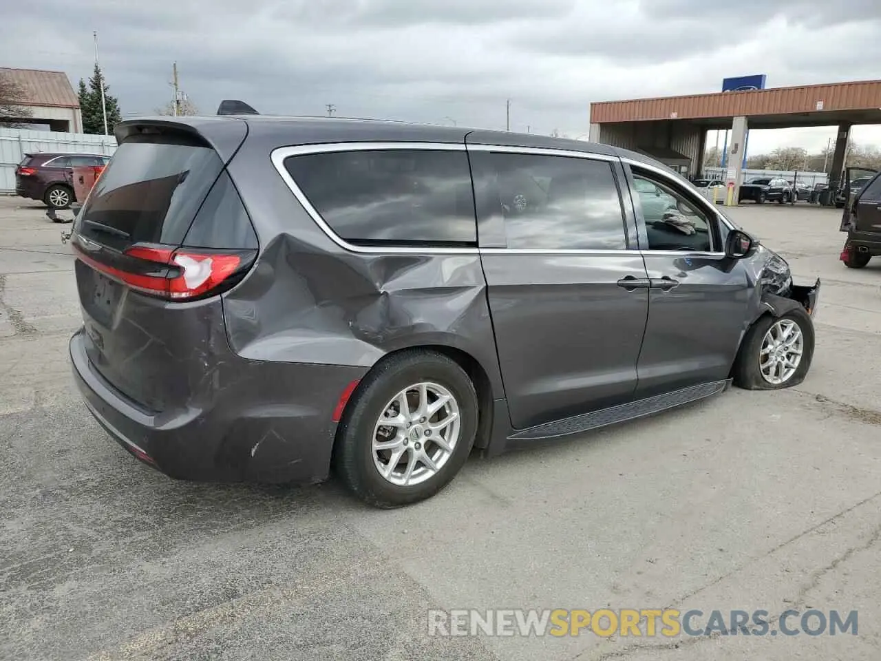 3 Photograph of a damaged car 2C4RC1BG6PR575203 CHRYSLER PACIFICA 2023