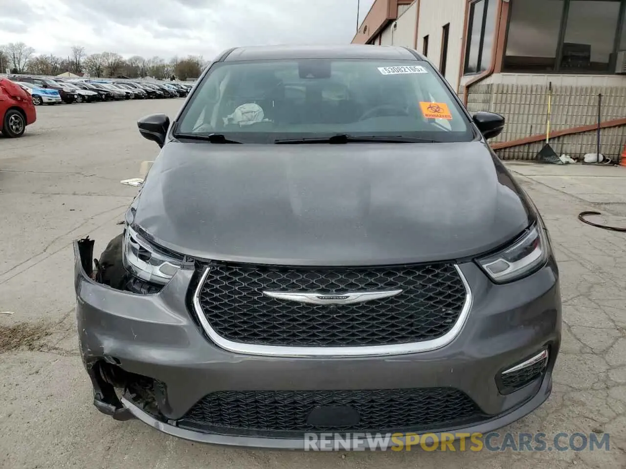 5 Photograph of a damaged car 2C4RC1BG6PR575203 CHRYSLER PACIFICA 2023