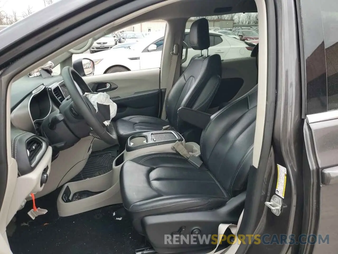 7 Photograph of a damaged car 2C4RC1BG6PR575203 CHRYSLER PACIFICA 2023
