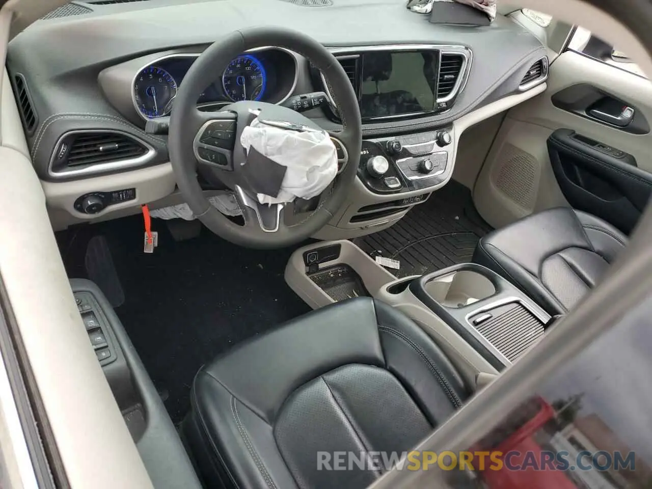 8 Photograph of a damaged car 2C4RC1BG6PR575203 CHRYSLER PACIFICA 2023