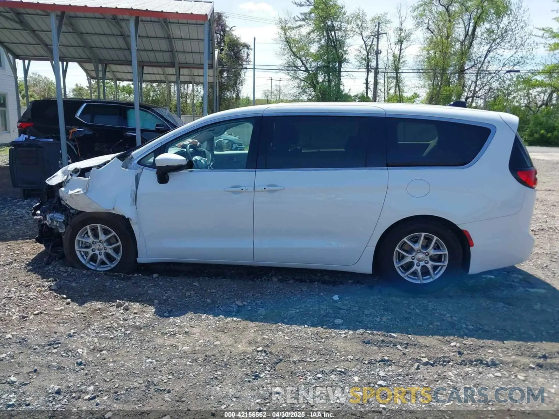 15 Photograph of a damaged car 2C4RC1BG6PR611245 CHRYSLER PACIFICA 2023