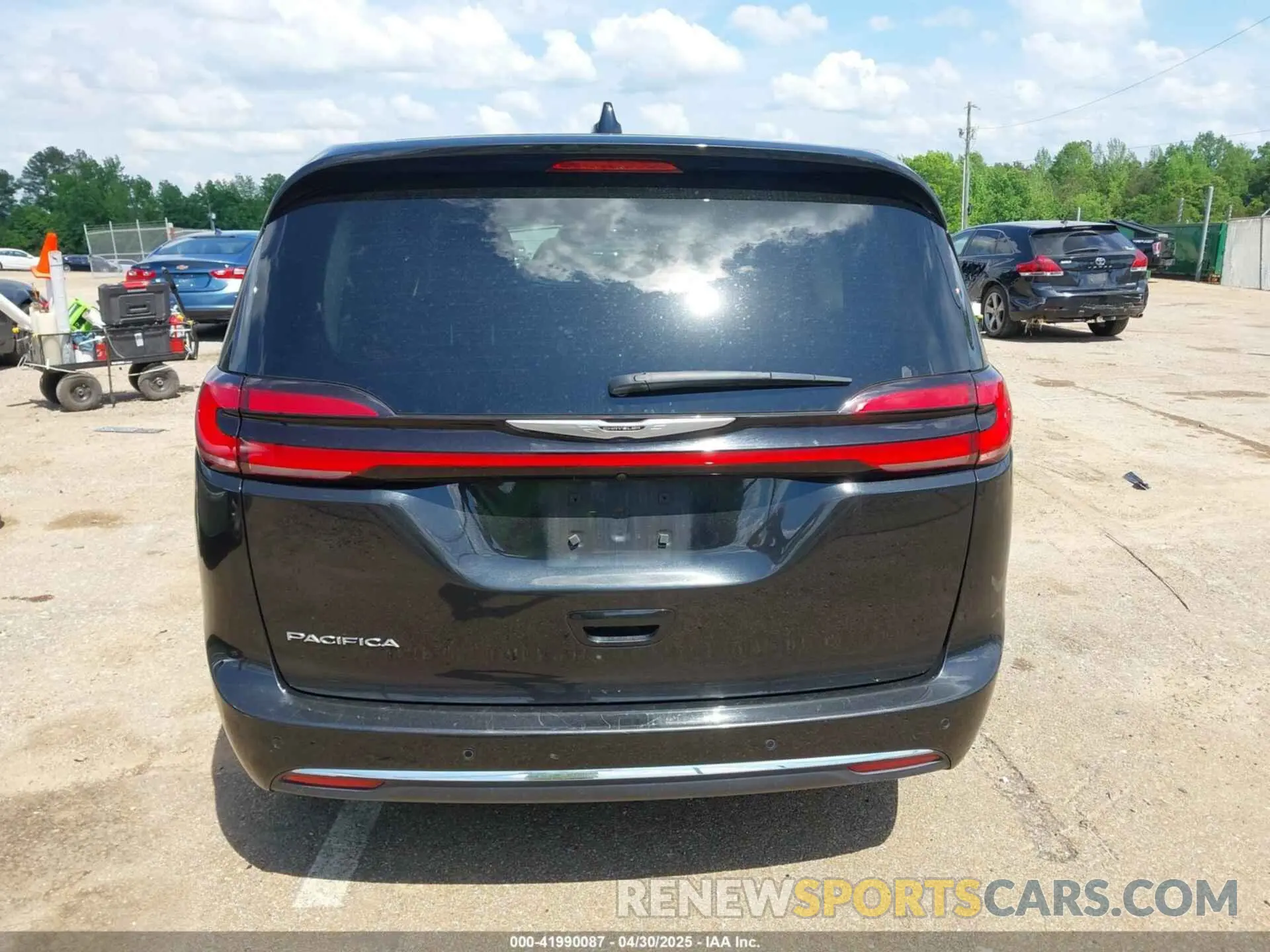 16 Photograph of a damaged car 2C4RC1BG6PR627333 CHRYSLER PACIFICA 2023
