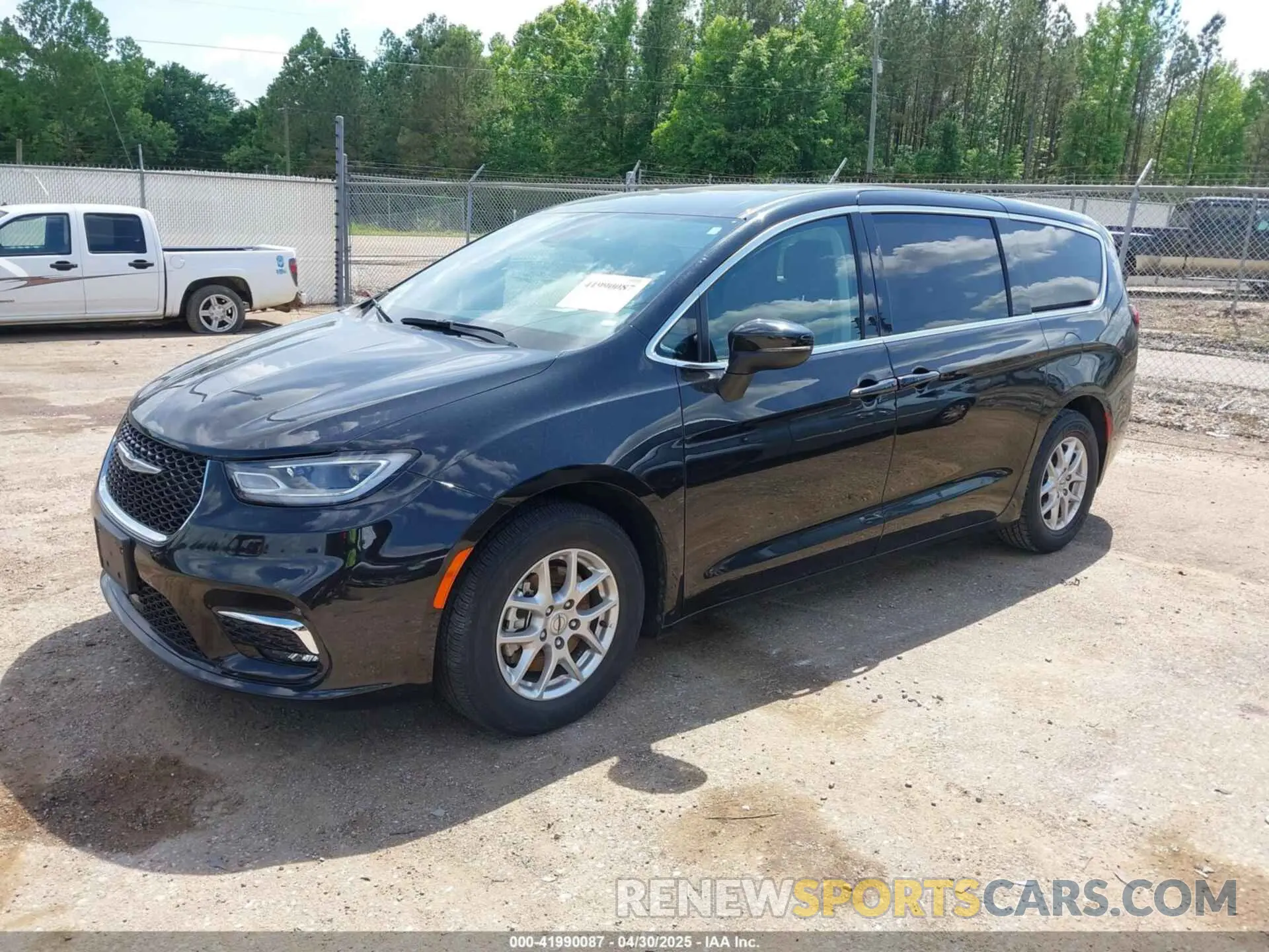 2 Photograph of a damaged car 2C4RC1BG6PR627333 CHRYSLER PACIFICA 2023
