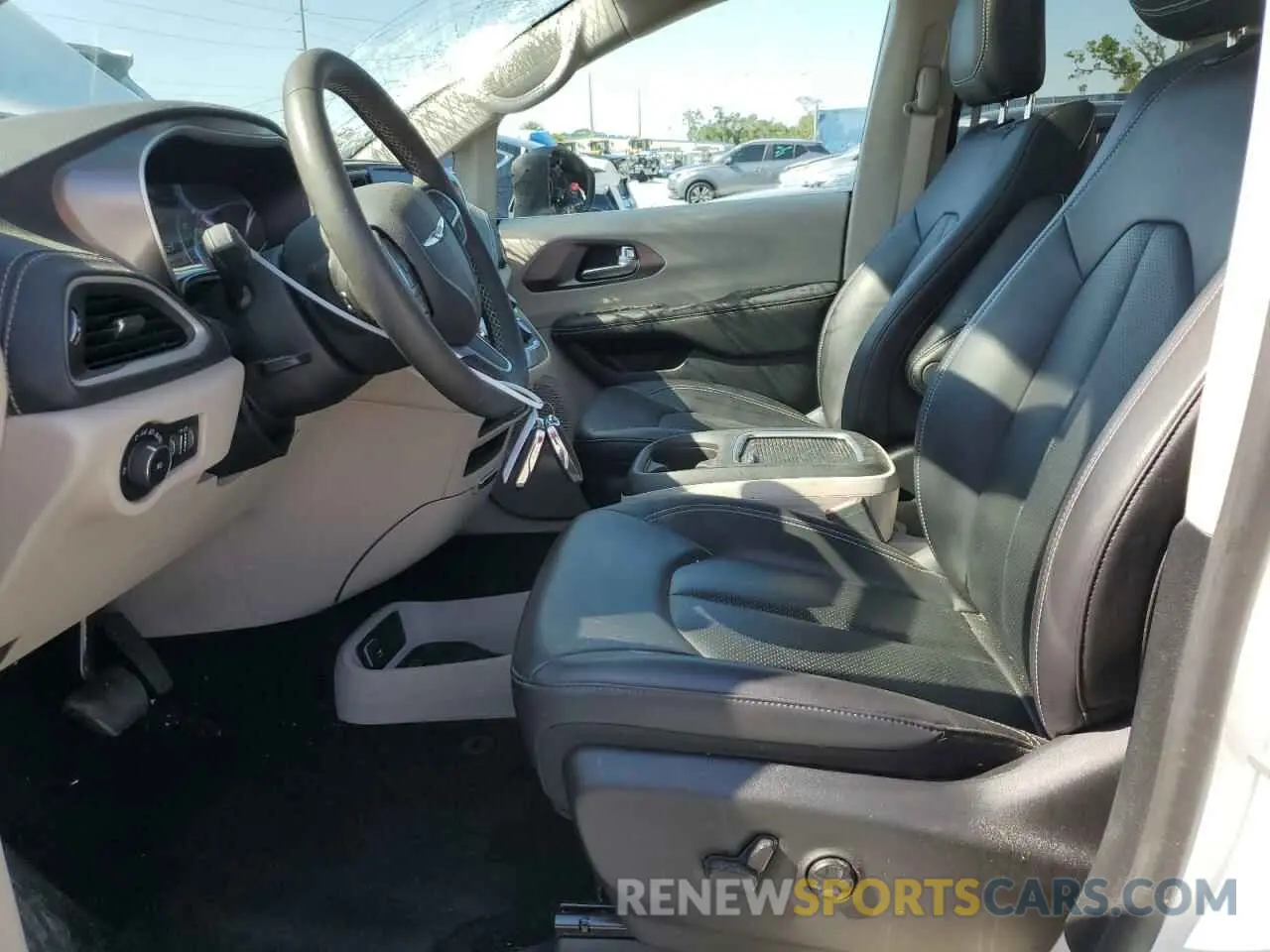 7 Photograph of a damaged car 2C4RC1BG6PR629972 CHRYSLER PACIFICA 2023