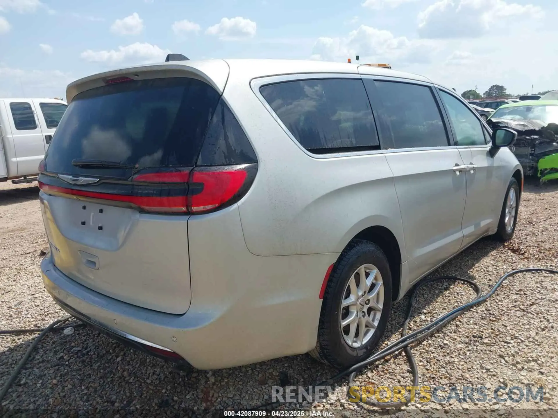 4 Photograph of a damaged car 2C4RC1BG7PR521232 CHRYSLER PACIFICA 2023