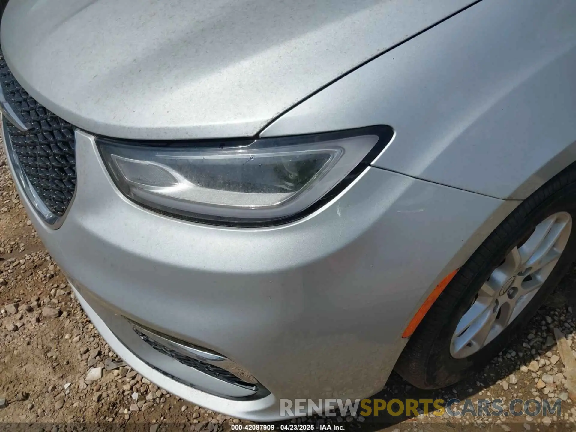 6 Photograph of a damaged car 2C4RC1BG7PR521232 CHRYSLER PACIFICA 2023