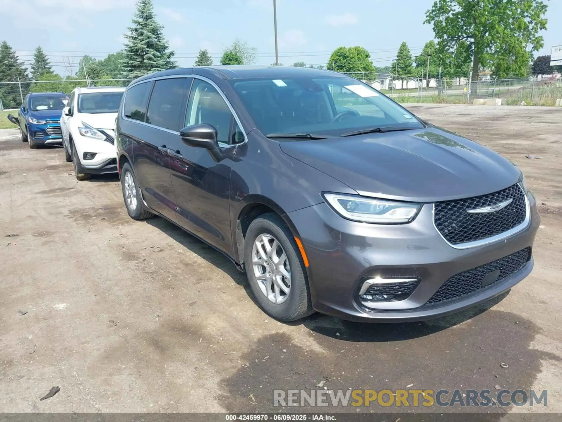 1 Photograph of a damaged car 2C4RC1BG7PR581107 CHRYSLER PACIFICA 2023