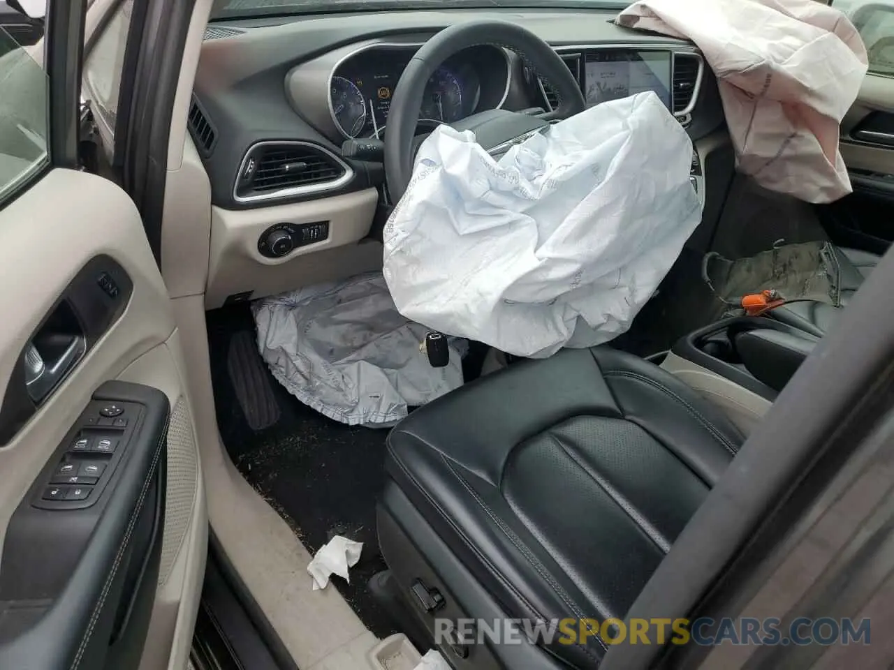 8 Photograph of a damaged car 2C4RC1BG7PR581897 CHRYSLER PACIFICA 2023