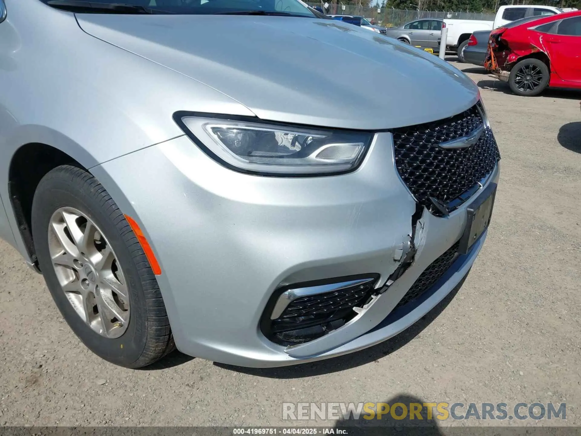 6 Photograph of a damaged car 2C4RC1BG7PR591202 CHRYSLER PACIFICA 2023