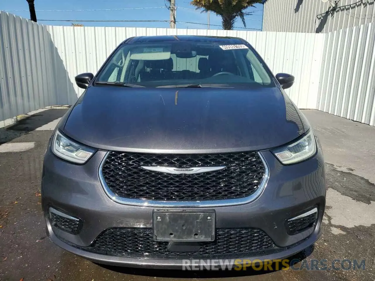 5 Photograph of a damaged car 2C4RC1BG7PR596870 CHRYSLER PACIFICA 2023