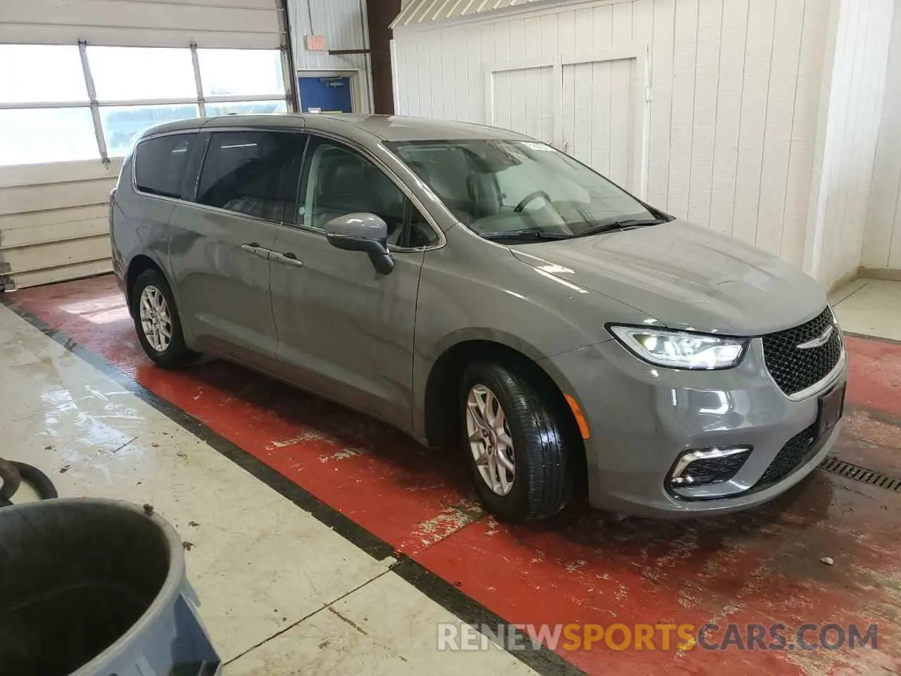 4 Photograph of a damaged car 2C4RC1BG7PR606295 CHRYSLER PACIFICA 2023