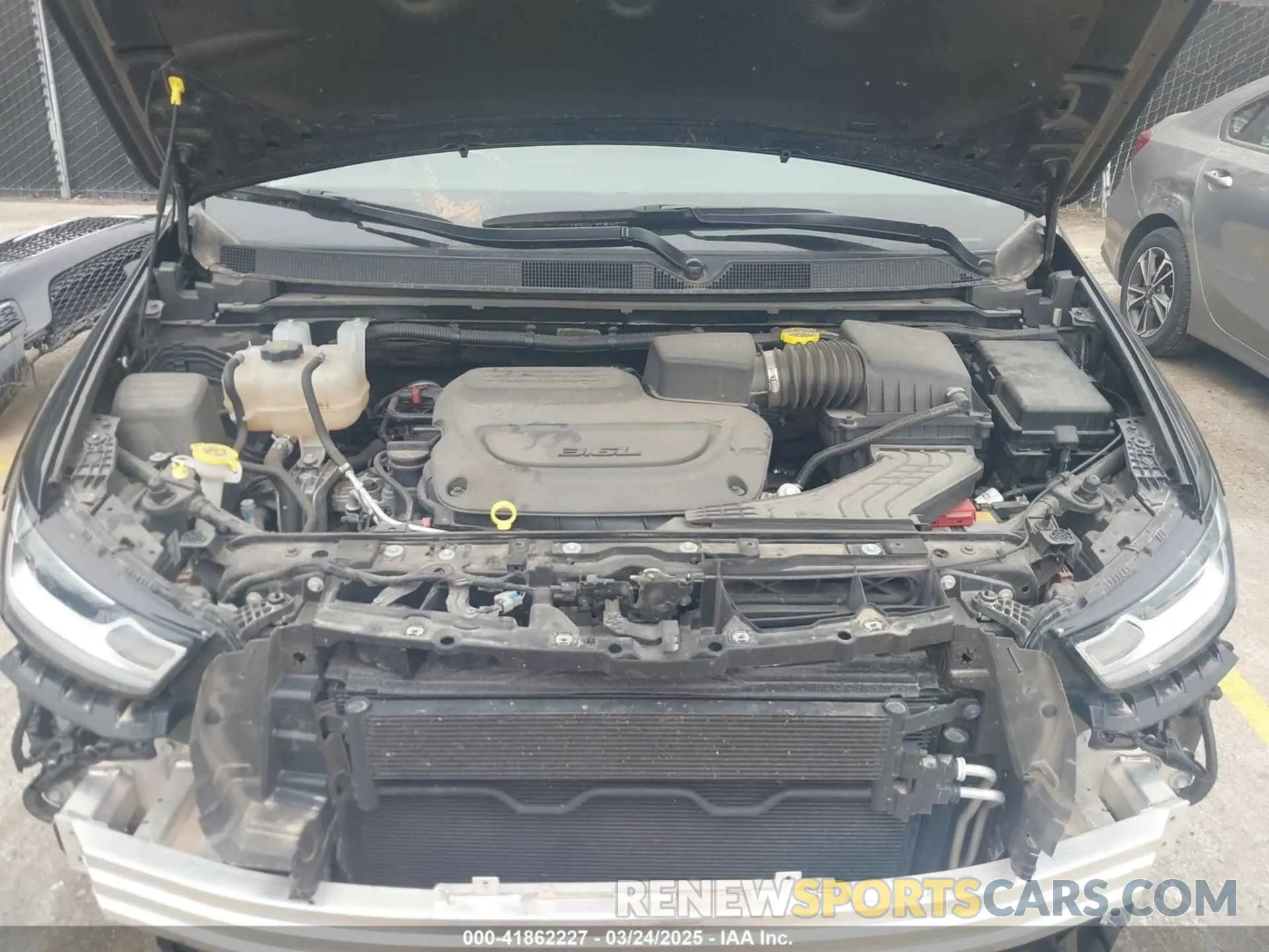 10 Photograph of a damaged car 2C4RC1BG7PR606538 CHRYSLER PACIFICA 2023