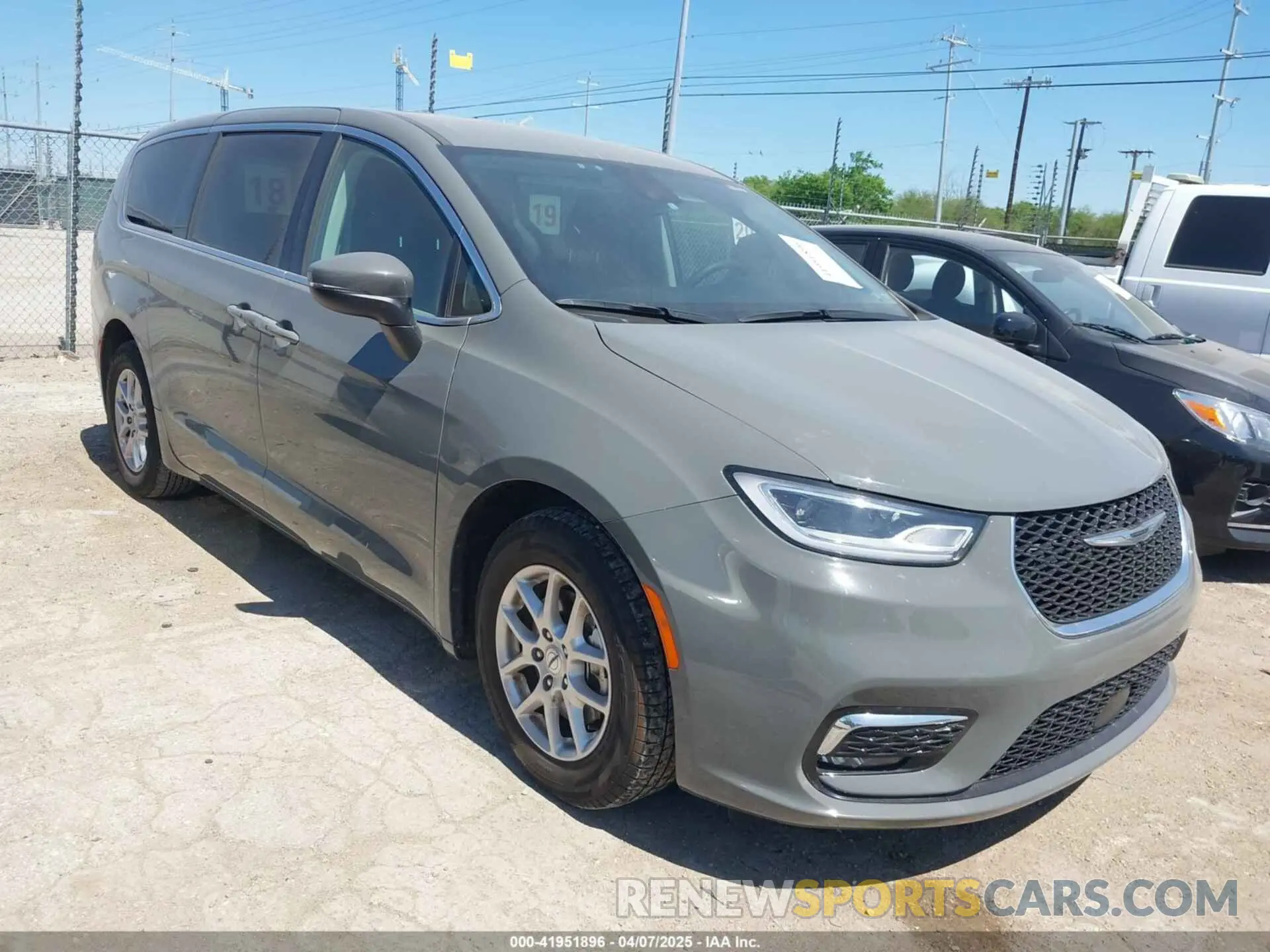 1 Photograph of a damaged car 2C4RC1BG7PR607110 CHRYSLER PACIFICA 2023