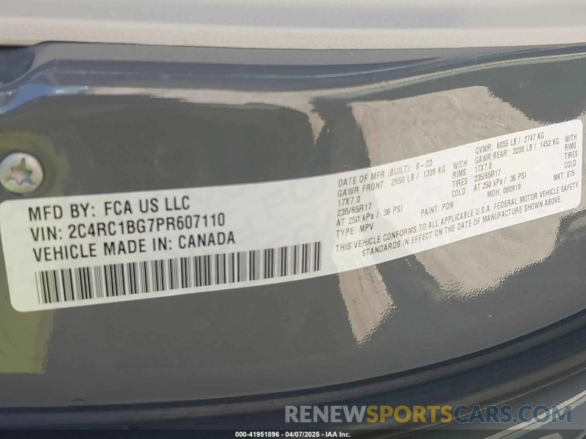 9 Photograph of a damaged car 2C4RC1BG7PR607110 CHRYSLER PACIFICA 2023
