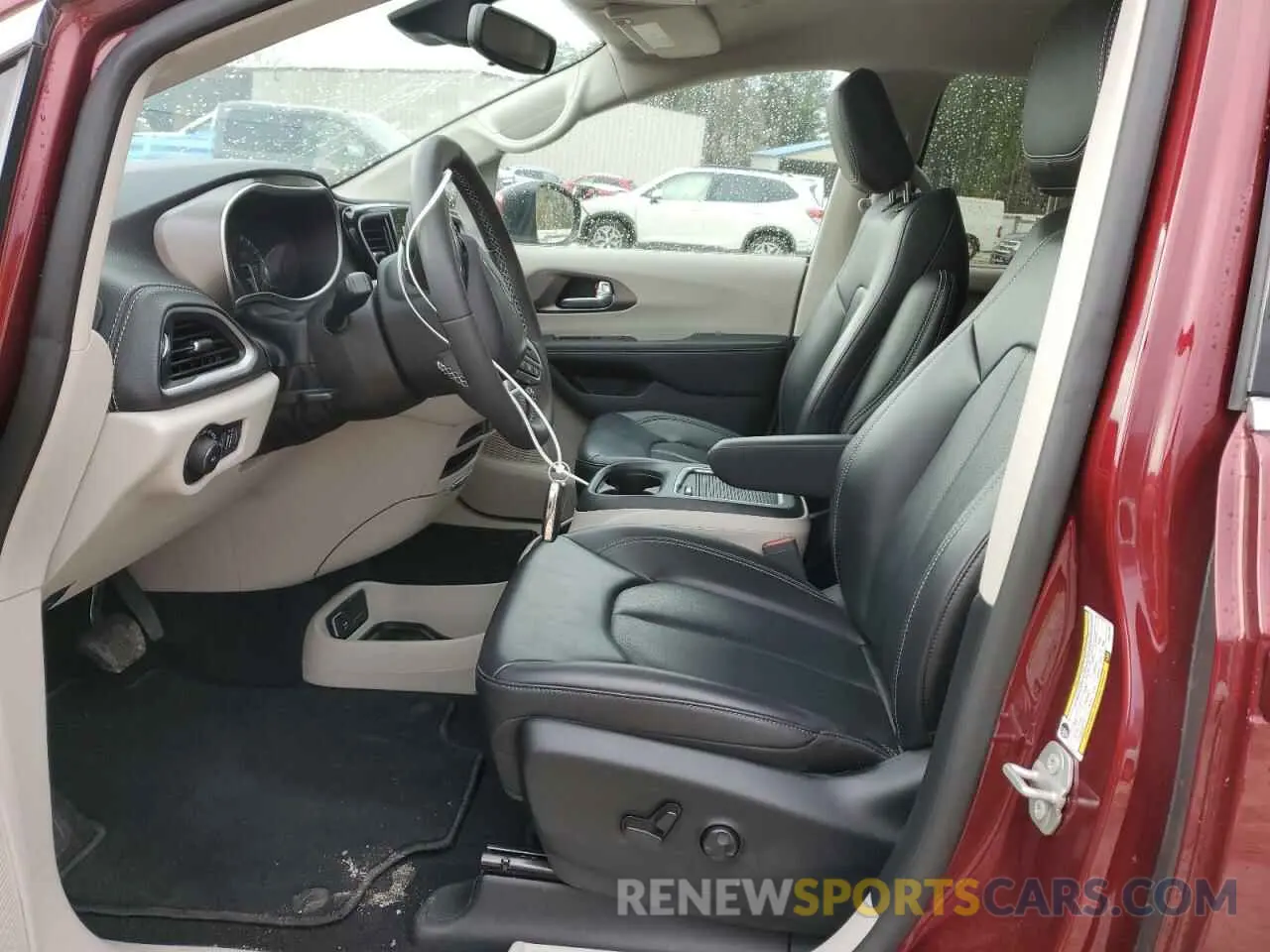 7 Photograph of a damaged car 2C4RC1BG7PR617801 CHRYSLER PACIFICA 2023
