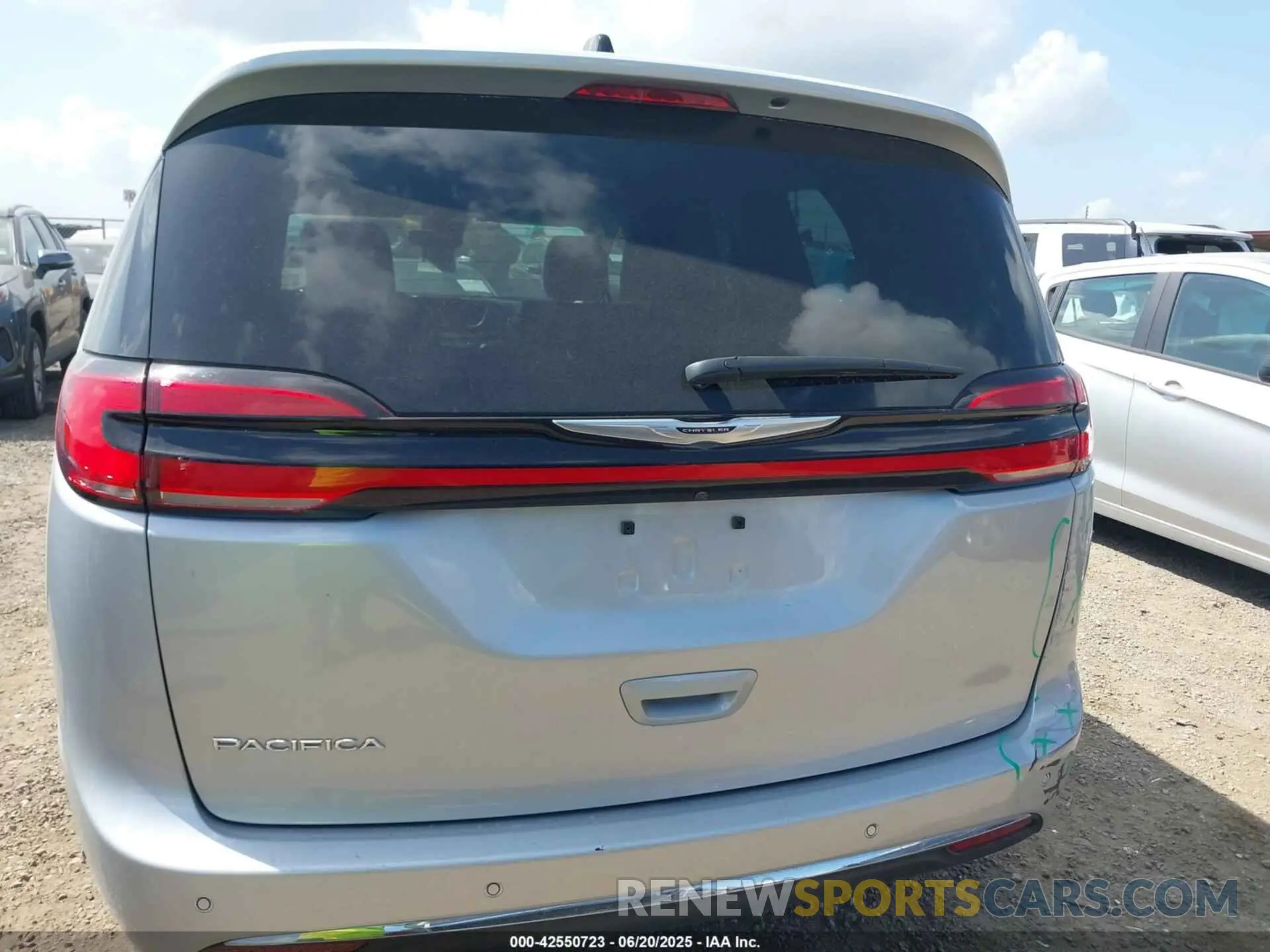 16 Photograph of a damaged car 2C4RC1BG7PR624229 CHRYSLER PACIFICA 2023
