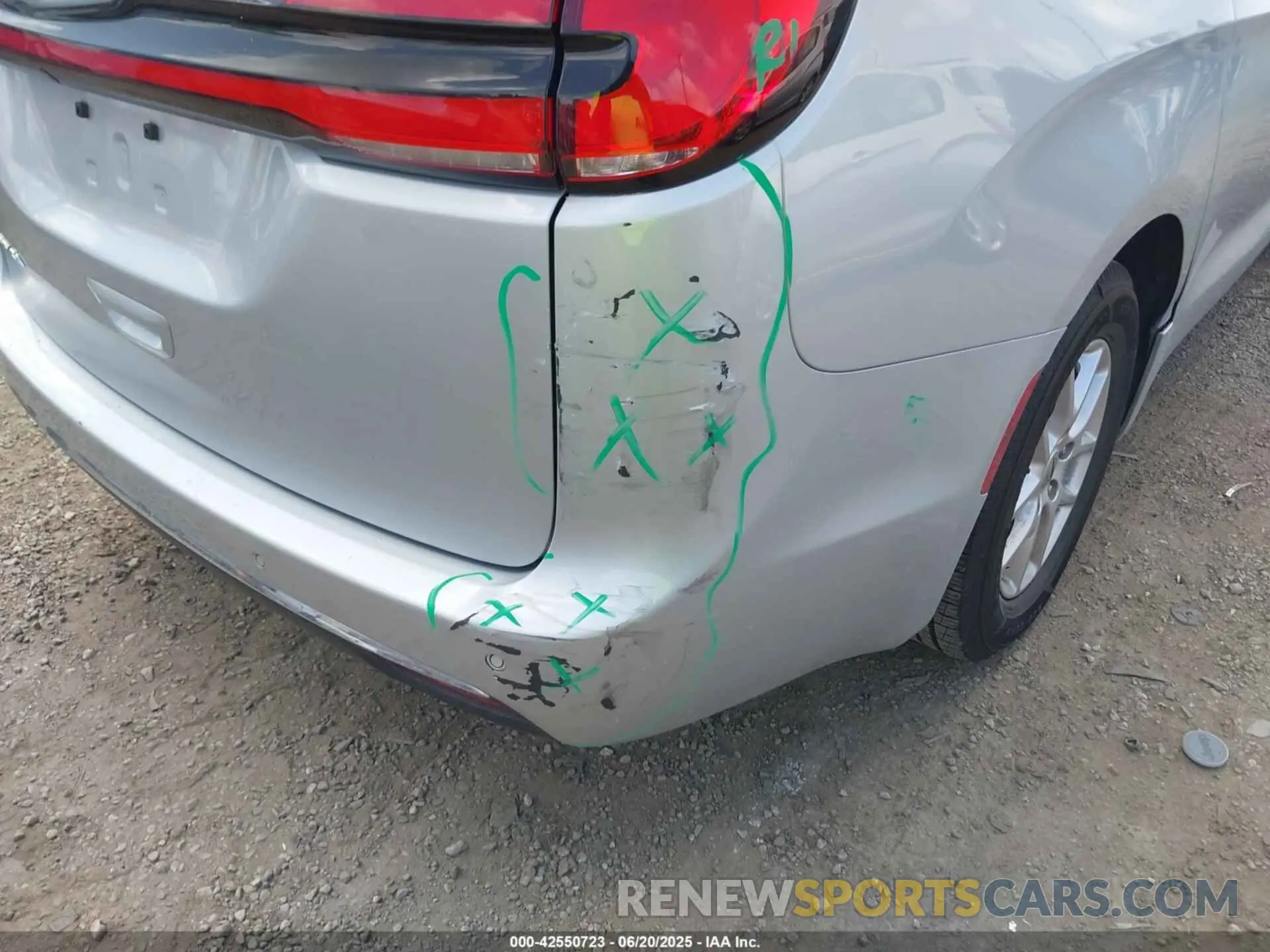 20 Photograph of a damaged car 2C4RC1BG7PR624229 CHRYSLER PACIFICA 2023