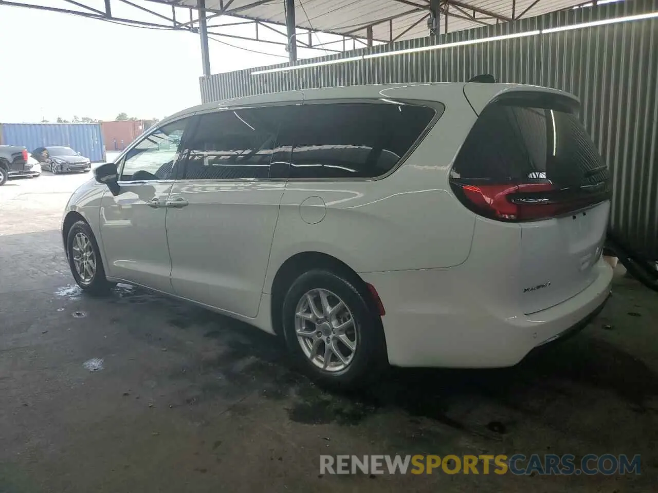 2 Photograph of a damaged car 2C4RC1BG8PR530425 CHRYSLER PACIFICA 2023